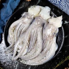新鲜鱿鱼须原切鱿鱼头